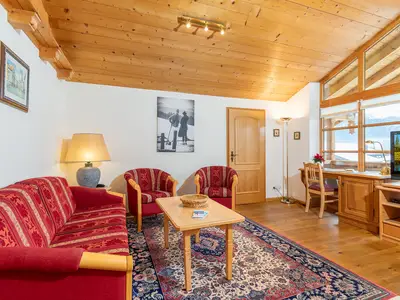 Exclusive-3-Raum-Dach-Wohnung Kaiserblick mit Balkon