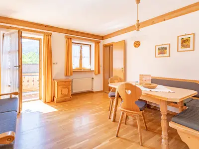 in der Wohnung Sonnenschein