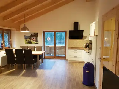 Wohn-/Esszimmer mit Küche