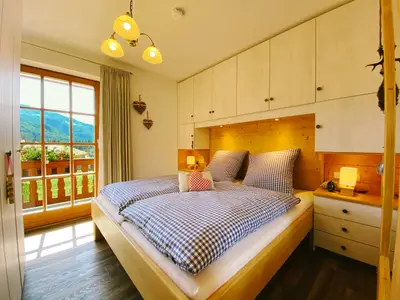 Schlafzimmeransicht mit Ballkon