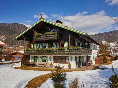 Chalet Dr. Datz im Frühling