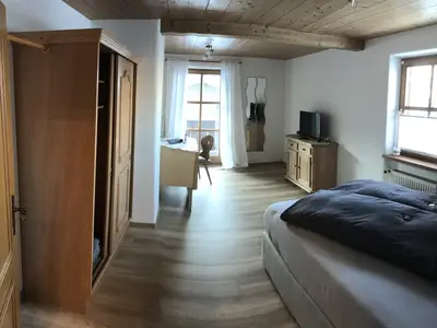 in der Wohnung 1