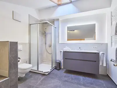 Badezimmer 1 Ferienwohnung Kaiserblick