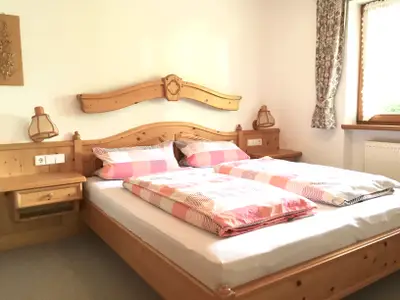 Schlafzimmer Fewo Alpenrose