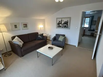 Wohnzimmer mit Südbalkon