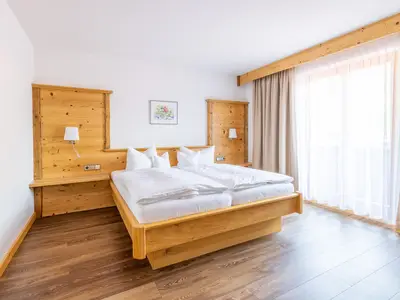 Walmberg - 2. Schlafzimmer mit Flachbild-TV und Bad ensuite