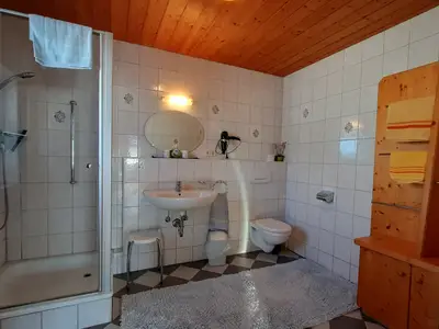 Badezimmer im Haus Anna-Maria