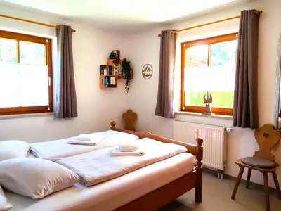 Schlafzimmer 1