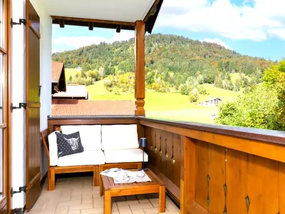 Balkon mit Bergblick