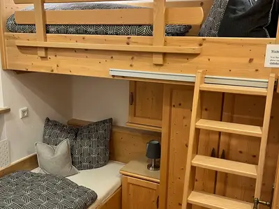 sep. Kinder-/Jugendschlafzimmer