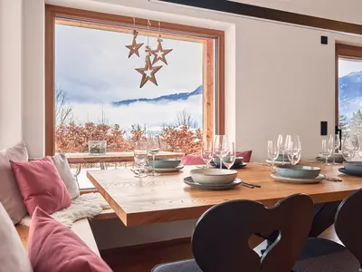 designchalets auf 685 bergstadl Eßzimmer Bergblick