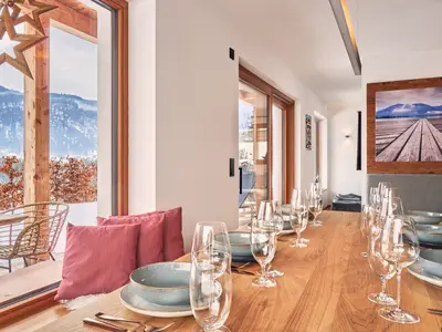 designchalets auf 685 bergstadl Eßbereich Terrasse