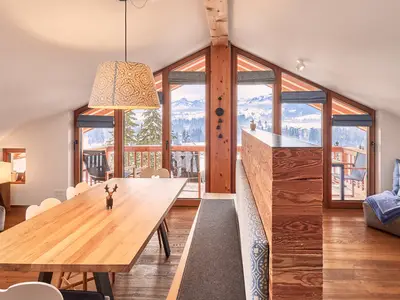 designchalets auf 685 gipfelhütte Eßbereich