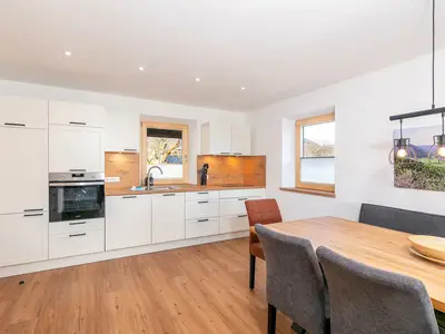 Neue, vollausgestattete Küche