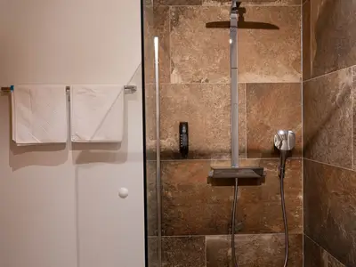 Badezimmer Ansicht Dusche