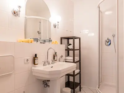 Badezimmer 2
