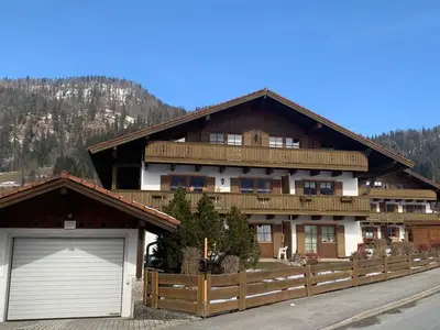 Ferienwohnung für 4 Personen (85 m²) in Reit im Winkl 2/10