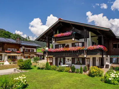 Ferienwohnung für 3 Personen (50 m²) in Reit im Winkl 2/10