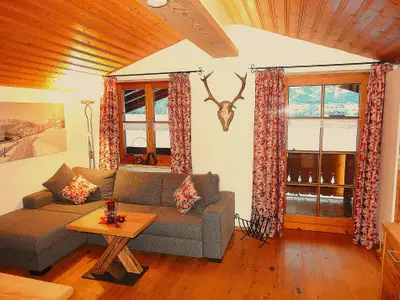 Ferienwohnung "Almgenuss": eine Wohlfühloase für max. 2 Erwachsene & 2 Kinder mit großen Balkon und traumhaften Bergblick...