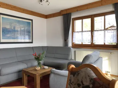 Wohnzimmer Ferienwohungen „Enzian“ Haus am Wiesbach