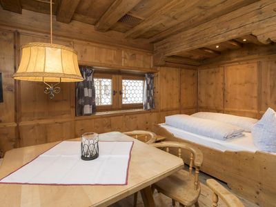 Familiensuite Tirol 1 Stube low