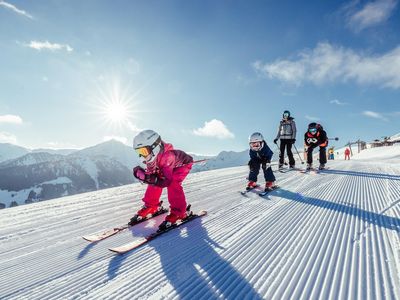 Skifahren mit der Familie in Alpbach_Alpbachtal To