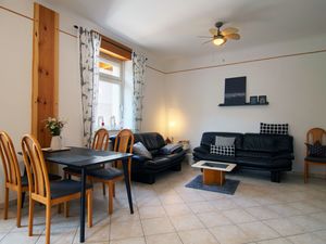 19375586-Ferienwohnung-4-Renchen-300x225-3