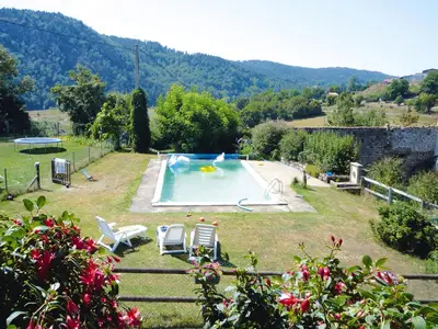 PoolOfHouse