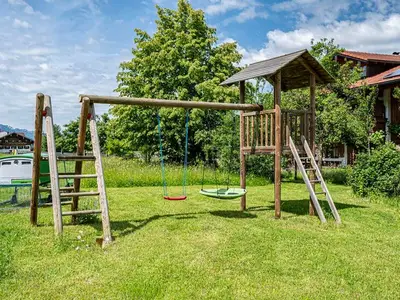 Ferienwohnung für 5 Personen (75 m²) in Rettenberg 9/10