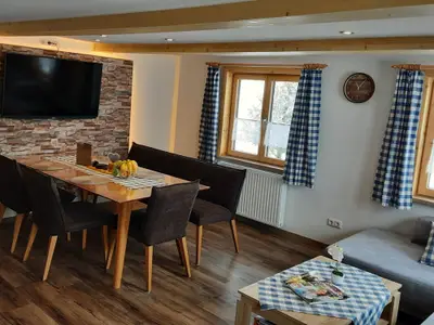 Breitenstein - Wohn- Essbereich