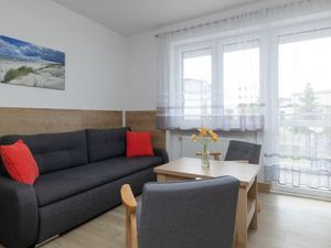 23454027-Ferienwohnung-4-Rewal-300x225-2