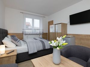 23454027-Ferienwohnung-4-Rewal-300x225-5