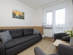 23454031-Ferienwohnung-2-Rewal-300x225-2