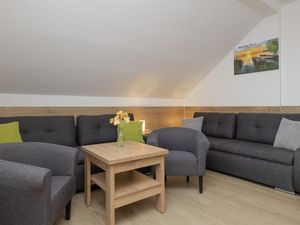 23454032-Ferienwohnung-4-Rewal-300x225-3