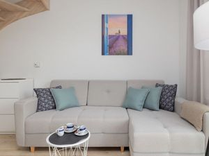 23458378-Ferienwohnung-8-Rewal-300x225-1