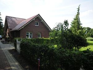 23982535-Ferienwohnung-3-Rhauderfehn-300x225-2