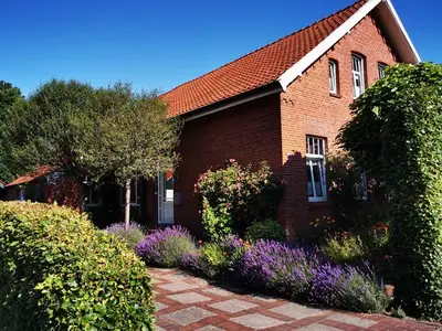 Ferienwohnung für 7 Personen (120 m²) in Rhauderfehn 2/10