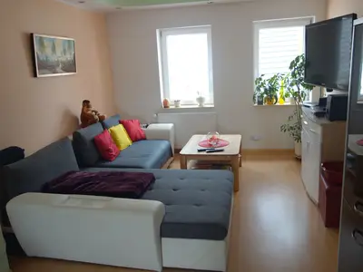 Das große Sofa lädt zu gemütlichen Abenden ein