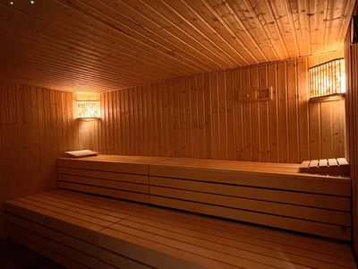 Gemütliche Sauna zum Entspannen und Ausruhen