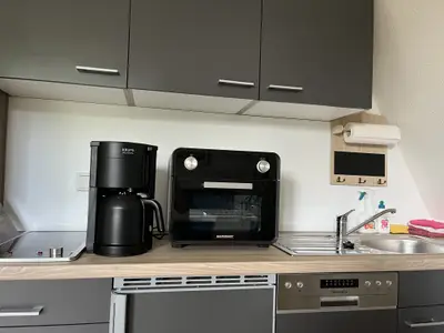 Die moderne Küche in der Ferienwohnung