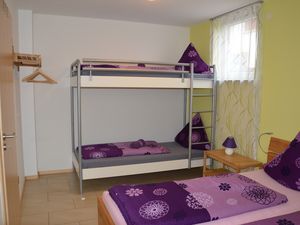 19376533-Ferienwohnung-8-Rheinhausen-300x225-2