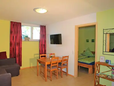 Ferienwohnung für 8 Personen (55 m²) in Rheinhausen 4/10