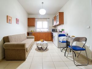 23938155-Ferienwohnung-2-Rhodes-300x225-4