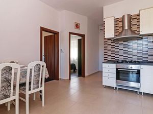 23719307-Ferienwohnung-4-Ribnica-Krusevo-300x225-2