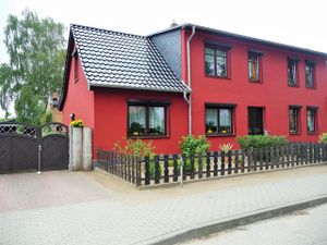 18049330-Ferienwohnung-5-Ribnitz-Damgarten-300x225-0