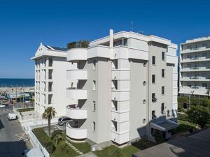 23772568-Ferienwohnung-5-Riccione-300x225-2