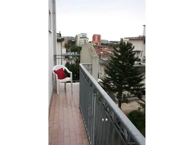 Ferienwohnung für 6 Personen (90 m²) in Riccione 2/10