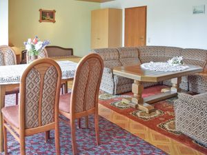 23731627-Ferienwohnung-4-Rickenbach-300x225-1