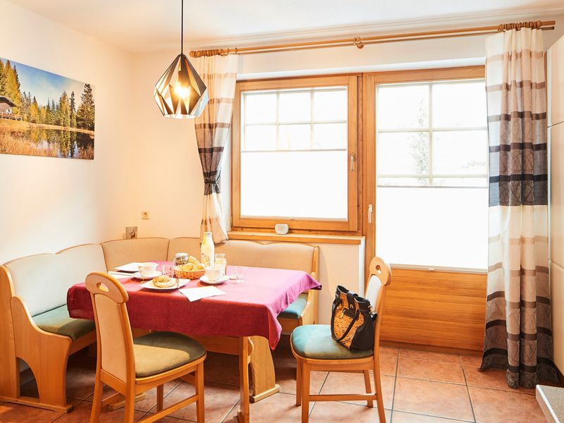 23916710-Ferienwohnung-6-Ried im Oberinntal-800x600-1