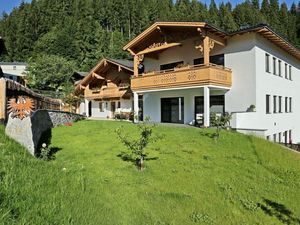 Landhaus Taxach Ried Zillertal Sommer mit Garten